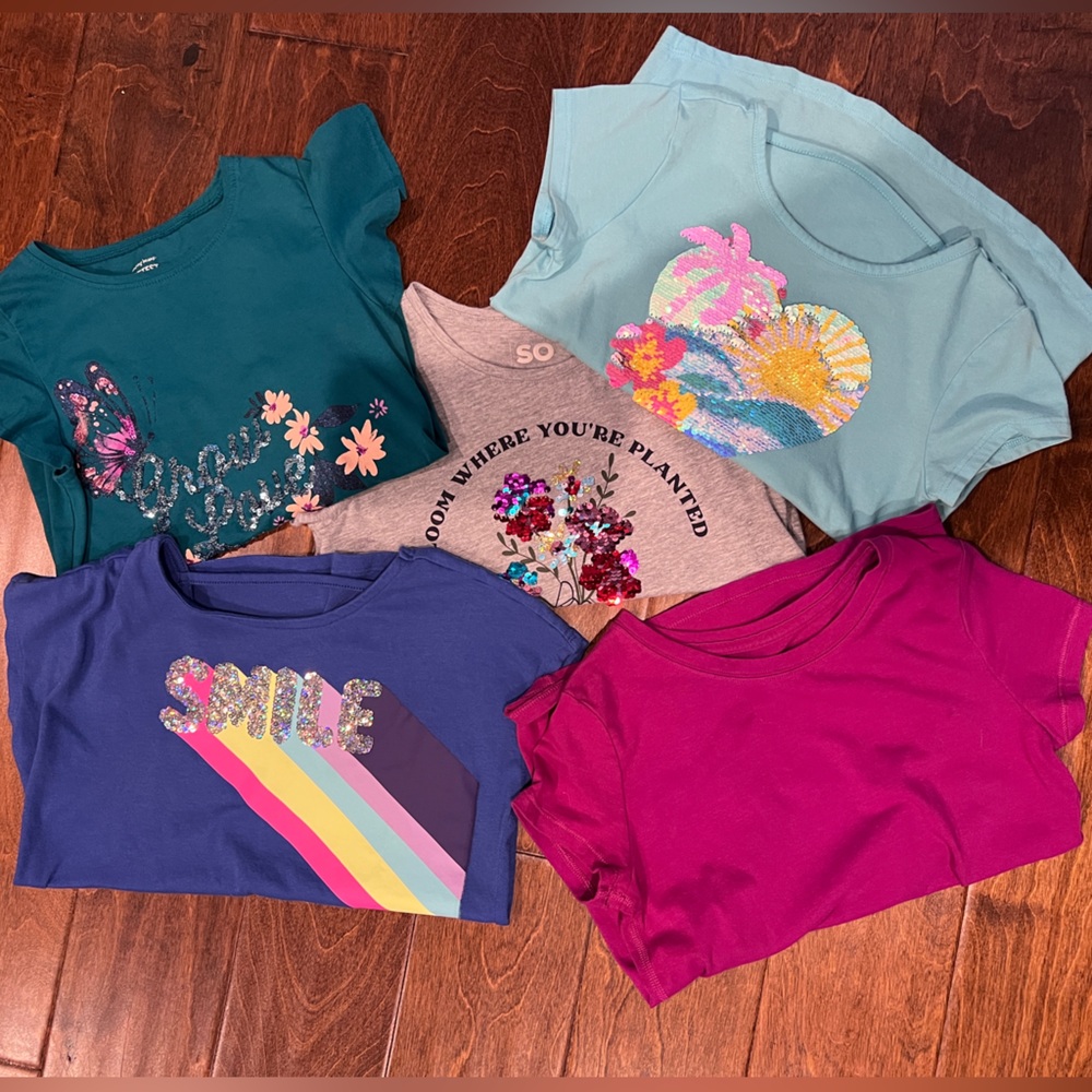 Bundle of girls shirts (m)
